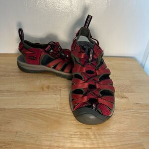 Keen Women's Hiking Sandals Size 7 Maroon/Red Gently Used Machine Washable